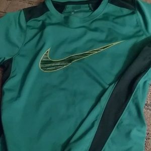 Nike Dri-fit Youth LARGE